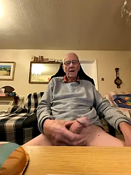 cutaboverest online show from November 30, 2025, 4:08 pm