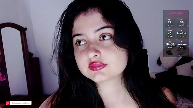 Stephania 18 online show from December 1, 2025, 1:39 am