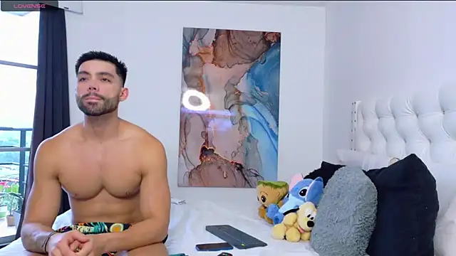 Mackenzzie 777  online show from November 27, 2025, 9:59 pm