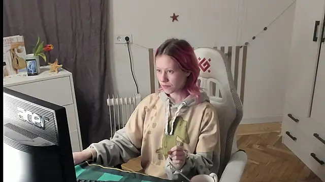 Silly  Milly online show from March 25, 2026, 6:18 pm