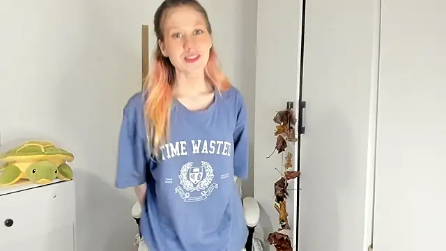 Silly  Milly online show from November 5, 2025, 4:32 pm