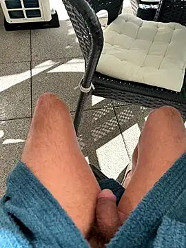 Snapshot of VesperMoonMist chatting on November 17, 2025, 10:41 am VesperMoonMist online show from November 17, 2025, 10:41 am