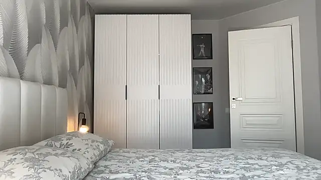 MiroslavaLime online show from June 23, 2026, 5:27 am