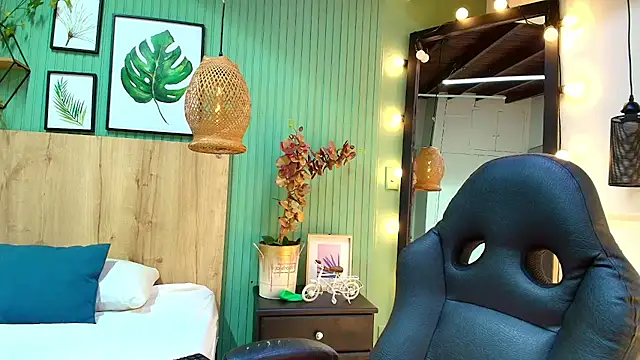 george jonnes online show from July 10, 2026, 10:15 am
