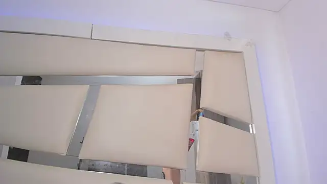 Snapshot of chrystal_js chatting on February 28, 2025, 1:25 pm chrystal js online show from February 28, 2025, 1:25 pm