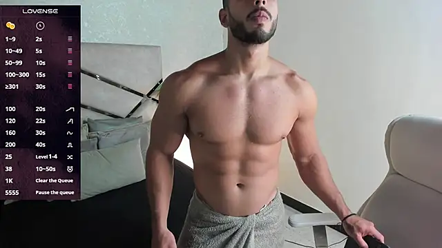 Snapshot of mike_belle chatting on February 7, 2025, 10:19 pm mike belle online show from February 7, 2025, 10:19 pm