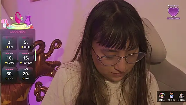 Snapshot of emitaa17228o chatting on October 10, 2025, 8:20 pm emitaa17228o online show from October 10, 2025, 8:20 pm