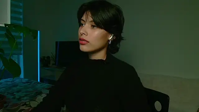 Snapshot of oxiris_1 chatting on December 15, 2025, 10:26 pm oxiris 1 online show from December 15, 2025, 10:26 pm