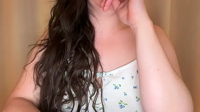 Snapshot of Sandysecret chatting on June 23, 2026, 8:40 pm Sandysecret online show from June 23, 2026, 8:40 pm