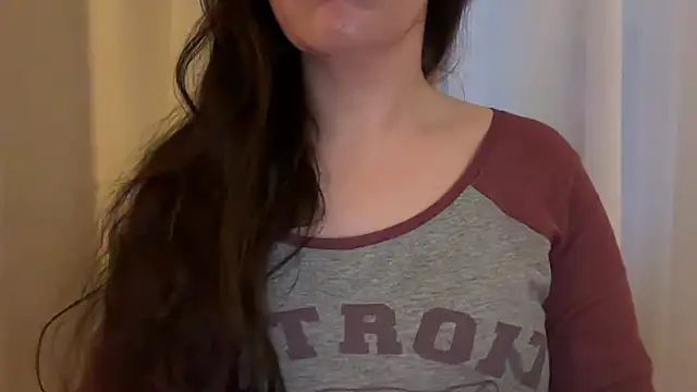 Snapshot of Sandysecret chatting on May 27, 2026, 8:16 pm Sandysecret online show from May 27, 2026, 8:16 pm