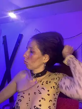 Little Naughtty online show from May 23, 2026, 2:21 am