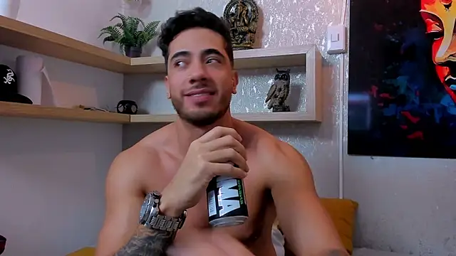 Snapshot of Nate_franco chatting on October 28, 2025, 4:13 am Nate franco online show from October 28, 2025, 4:13 am