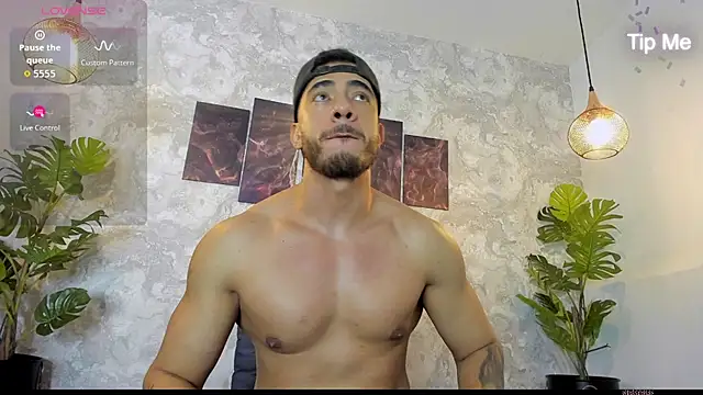 Snapshot of Nate_franco chatting on November 14, 2025, 4:38 am Nate franco online show from November 14, 2025, 4:38 am