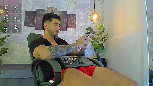 Snapshot of Nate_franco chatting on February 11, 2026, 3:39 am Nate franco online show from February 11, 2026, 3:39 am