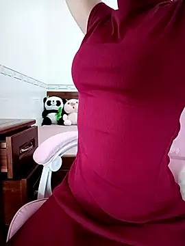 Snapshot of ___Erin___ chatting on October 4, 2025, 3:41 am Erin online show from October 4, 2025, 3:41 am