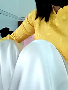 Snapshot of ___Erin___ chatting on January 17, 2026, 2:31 pm Erin online show from January 17, 2026, 2:31 pm