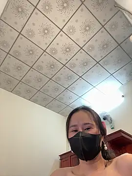    Erin    online show from May 11, 2026, 2:57 am