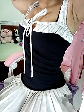 Snapshot of ___Erin___ chatting on October 20, 2025, 3:45 pm Erin online show from October 20, 2025, 3:45 pm