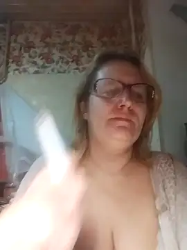 Forest-Lady online show from November 9, 2025, 3:05 pm