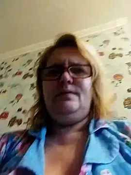 Forest-Lady online show from October 30, 2025, 9:29 am