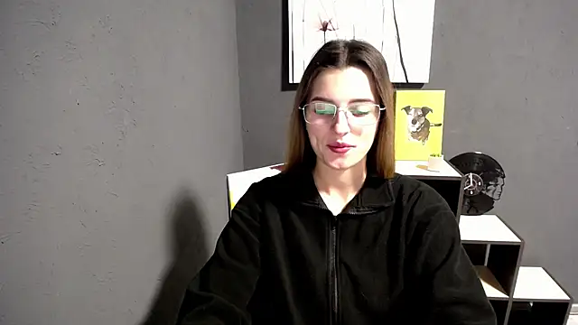 lady olivia  online show from December 20, 2025, 1:14 pm