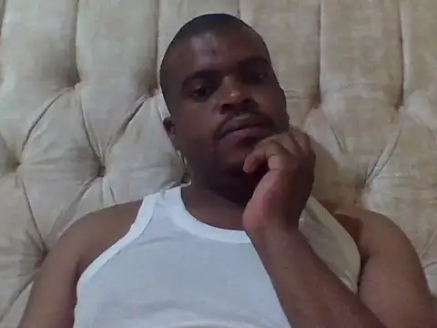 Snapshot of lui_cuuty chatting on November 7, 2025, 3:49 pm lui cuuty online show from November 7, 2025, 3:49 pm