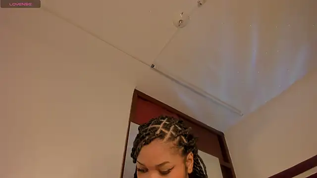 Snapshot of Samanntha_Rose chatting on February 21, 2025, 7:10 pm Samanntha Rose online show from February 21, 2025, 7:10 pm