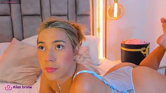 elianabrown online show from March 17, 2026, 12:35 am