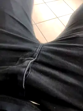 Snapshot of TornadoStorm35 chatting on November 7, 2025, 2:32 pm TornadoStorm35 online show from November 7, 2025, 2:32 pm