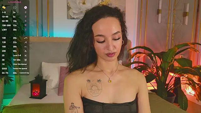 Lolly Neal online show from April 24, 2026, 3:36 pm