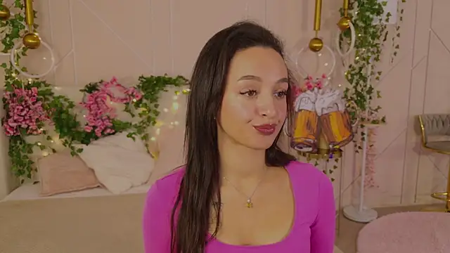 Snapshot of Lolly_Neal chatting on October 5, 2025, 4:58 am Lolly Neal online show from October 5, 2025, 4:58 am