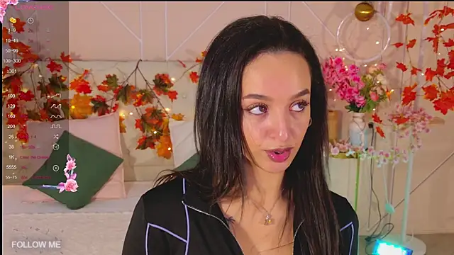 Snapshot of Lolly_Neal chatting on November 29, 2025, 4:56 am Lolly Neal online show from November 29, 2025, 4:56 am