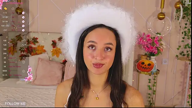 Snapshot of Lolly_Neal chatting on October 29, 2025, 4:55 am Lolly Neal online show from October 29, 2025, 4:55 am