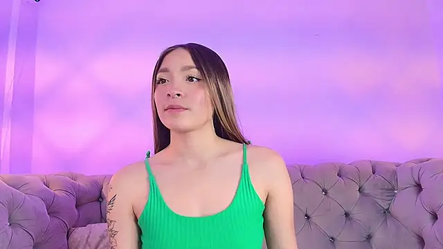 Victoria Adams14 online show from September 22, 2025, 3:01 am