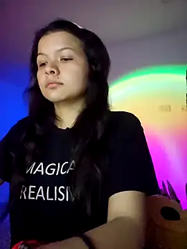 azumiichan online show from January 24, 2025, 3:54 am