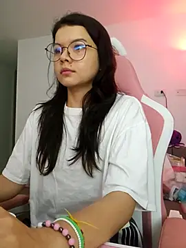 azumiichan online show from March 5, 2026, 12:40 am