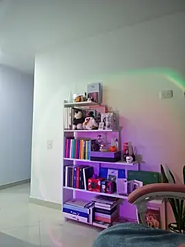 azumiichan online show from March 14, 2025, 4:21 am