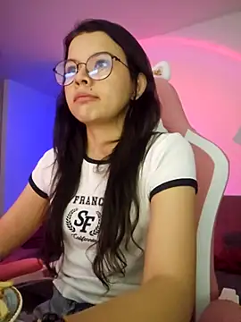 azumiichan online show from September 23, 2025, 11:56 pm