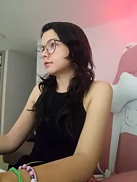 azumiichan online show from April 11, 2026, 12:07 am