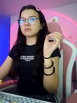 azumiichan online show from September 17, 2025, 11:07 pm