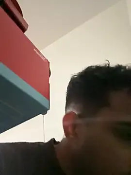 Notahuman1082 online show from November 22, 2025, 12:32 am