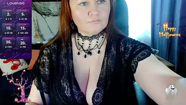 Nikki March online show from October 30, 2025, 8:56 am