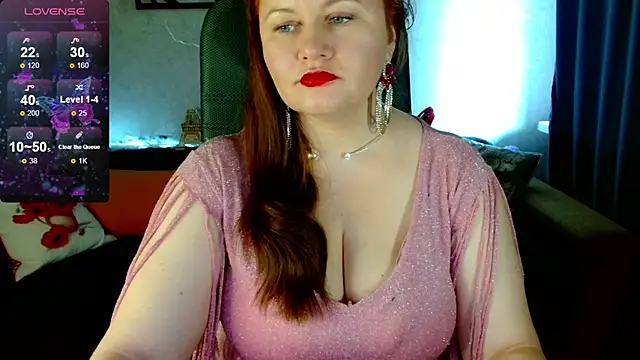 Nikki March online show from September 26, 2025, 8:54 am