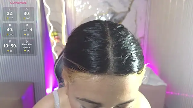 Snapshot of Chiara_tay chatting on April 11, 2026, 7:28 pm Chiara tay online show from April 11, 2026, 7:28 pm