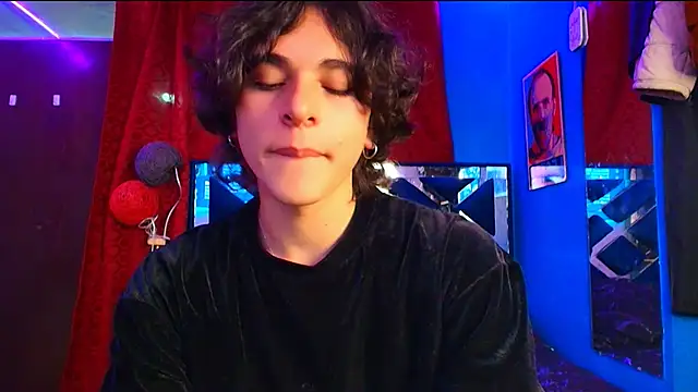 Luke Howland online show from March 3, 2025, 11:14 pm