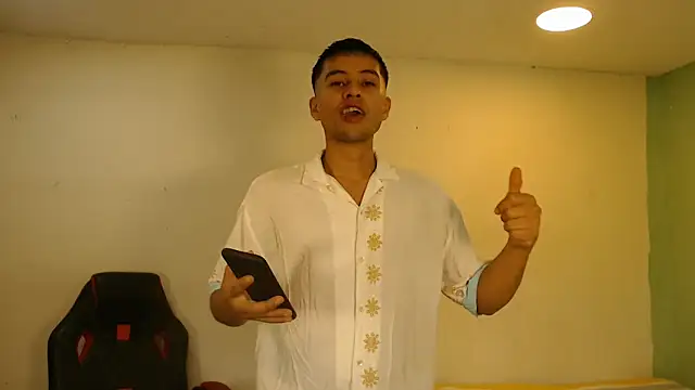danielitopapuu online show from May 8, 2026, 4:55 pm