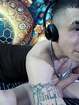 --D-a-D-D-y- online show from December 22, 2025, 9:09 am