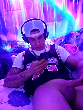 Snapshot of --D-a-D-D-y- chatting on April 2, 2026, 3:19 pm --D-a-D-D-y- online show from April 2, 2026, 3:19 pm