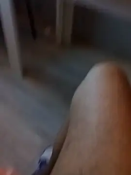 Snapshot of McdyllanXX chatting on November 24, 2025, 9:15 pm McdyllanXX online show from November 24, 2025, 9:15 pm