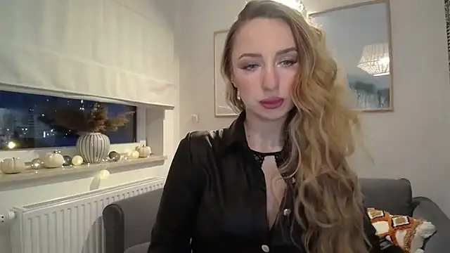 Snapshot of JulietteDiamond chatting on November 26, 2025, 3:12 pm JulietteDiamond online show from November 26, 2025, 3:12 pm